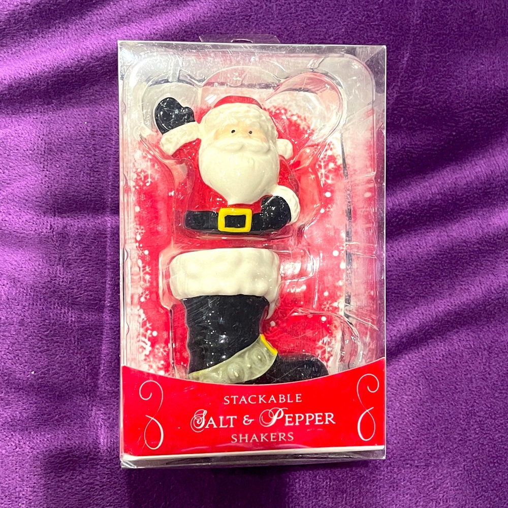 Santa salt and pepper shakers set